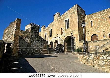 Entrance to La Suda templar castle, now a? parador de turismo? (state-owned hotel), Tortosa. Tarragona province, Catalonia, Spain View Large Photo Image Stock Photography - Entrance to La Suda templar castle, now a? parador de turismo? (state-owned hotel), Tortosa. Tarragona province, Catalonia, Spain. Fotosearch