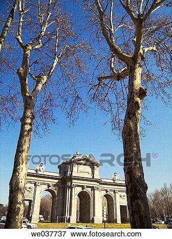 Puerta de Alcalß. Madrid. Spain View Large Photo Image Stock Photo - Puerta de Alcalß. Madrid. Spain. Fotosearch