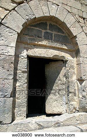 Qasr Azraq fortress entrance, Jordan View Large Photo Image Stock Image - Qasr Azraq fortress entrance, Jordan. Fotosearch