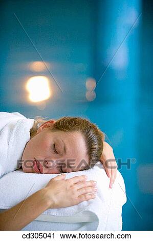 Stock Image - Therapeutic seawater pool (33? C) with hydrojet, underwater massage jets, waterfalls, bubbles, shoulder and neck massage waterfalls, jacuzzis, against-the-current swimming, and hot and cold plunge pools. Fotosearch
