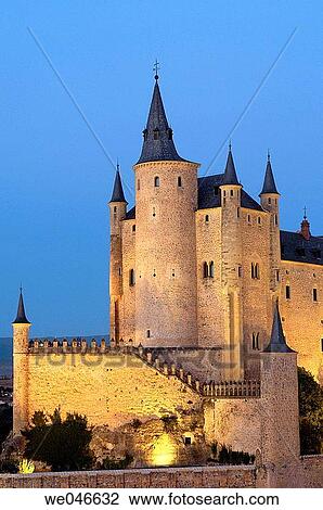 Alcazar fortress at night, Segovia. Castilla-Le? n, Spain View Large Photo Image Stock Image - Alcazar fortress at night, Segovia. Castilla-Le? n, Spain. Fotosearch