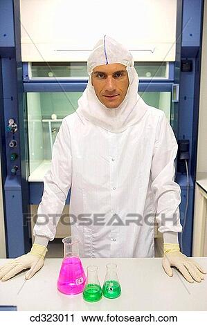 Stock Image - Inasmet-Tecnalia Foundation, Technology and Research Centre, San Sebastian Technological Park, Basque Country. Microtehcnology lab, clean room. Fotosearch