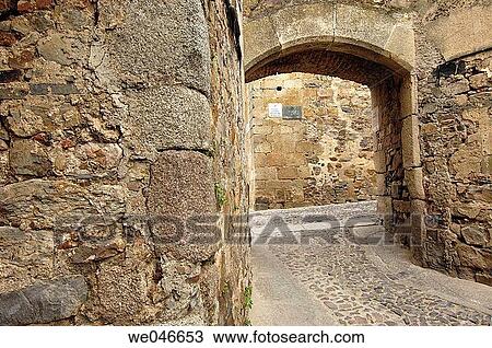 Old town, Cßceres. Extremadura, Spain View Large Photo Image Stock Image - Old town, Cßceres. Extremadura, Spain. Fotosearch