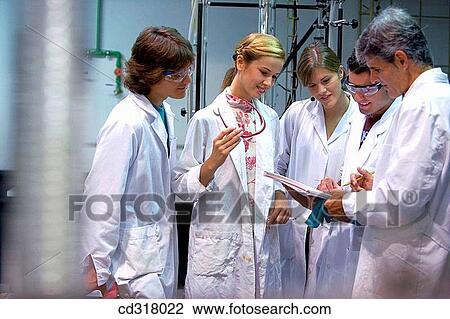 Stock Image - Polytechnic School, University of the Basque Country, Donostia, Gipuzkoa, Basque Country. Students, Distillation towers, Laboratory of Industrial Chemistry, Department of Chemical Engineering and Environment. Fotosearch