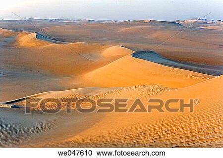 The Great Sand Sea starting from the Oasis of Siwa in the Libyan desert. Egypt View Large Photo Image Stock Image - The Great Sand Sea starting from the Oasis of Siwa in the Libyan desert. Egypt. Fotosearch