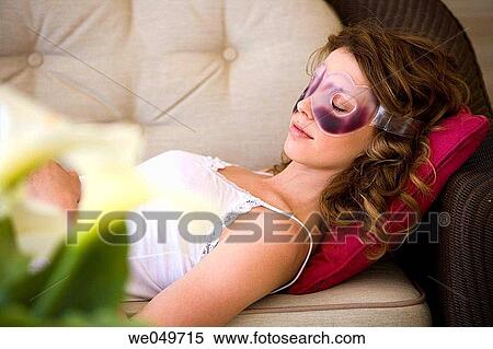 30's, Beauty Care, beauty, 20's View Large Photo Image Stock Photography - 30's, Beauty Care, beauty, 20's. Fotosearch