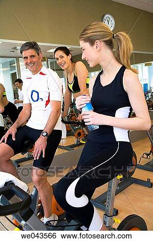 Stock Photograph - 30's, break-time, break, 20's. Fotosearch