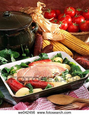 Cocina gallega: lac? n con grelos View Large Photo Image Stock Photograph - Cocina gallega: lac? n con grelos. Fotosearch