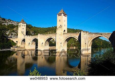 Stock Image - Pont Valentre in Cahor, France. Fotosearch