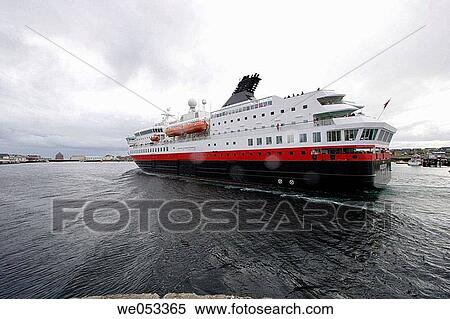 Ferry entering the harbour of Vard÷, Varanger-peninsula, Varangerfjord, Barents-sea, Finnmark, Lapland, Norway, Scandinavia, Europe. North-Atlantic, Polar Sea, Arctic Ocean View Large Photo Image Stock Photography - Ferry entering the harbour of Vard÷, Varanger-peninsula, Varangerfjord, Barents-sea, Finnmark, Lapland, Norway, Scandinavia, Europe. North-Atlantic, Polar Sea, Arctic Ocean. Fotosearch