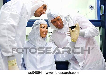 Stock Image - Inasmet-Tecnalia Foundation, Technology and Research Centre, San Sebastian Technological Park, Basque Country. Microtehcnology lab, clean room. Fotosearch