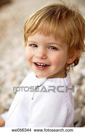 Picture - beach, boy, child, childhood. Fotosearch
