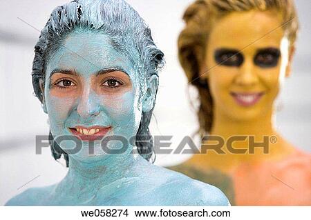 Body mud, La Phyto personalized treatment. 100% natural active principles: seaweeds, clays, oligo-elements, essential oils, plant extracts, cereals, etc. Cestona spa, Relais Termal Group, Gipuzkoa, Basque Country View Large Photo Image Picture - Body mud, La Phyto personalized treatment. 100% natural active principles: seaweeds, clays, oligo-elements, essential oils, plant extracts, cereals, etc. Cestona spa, Relais Termal Group, Gipuzkoa, Basque Country. Fotosearch