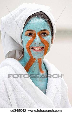 Body mud, La Phyto personalized treatment. 100% natural active principles: seaweeds, clays, oligo-elements, essential oils, plant extracts, cereals, etc. Cestona spa, Relais Termal Group, Gipuzkoa, Basque Country View Large Photo Image Stock Image - Body mud, La Phyto personalized treatment. 100% natural active principles: seaweeds, clays, oligo-elements, essential oils, plant extracts, cereals, etc. Cestona spa, Relais Termal Group, Gipuzkoa, Basque Country. Fotosearch