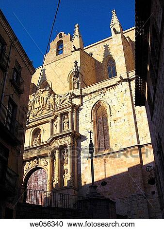 Stock Image - Church of Santa Maria la Mayor, Montblanc. Conca de Barbera, Tarragona province, Catalonia, Spain. Fotosearch