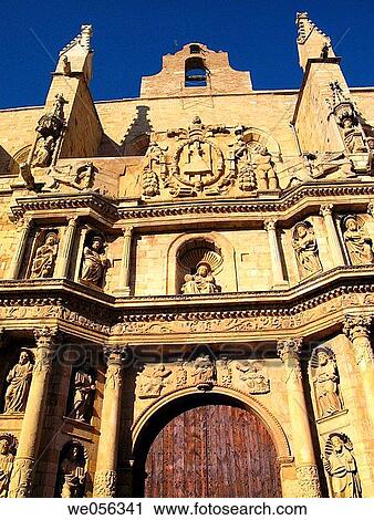 Church of Santa Maria la Mayor, Montblanc. Conca de Barbera, Tarragona province, Catalonia, Spain View Large Photo Image Stock Image - Church of Santa Maria la Mayor, Montblanc. Conca de Barbera, Tarragona province, Catalonia, Spain. Fotosearch