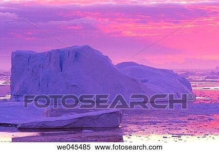 Iceberg in midnight sun, Ilulissat, Jakobshavn glacier, Disko Bay. Greenland View Large Photo Image Stock Photography - Iceberg in midnight sun, Ilulissat, Jakobshavn glacier, Disko Bay. Greenland. Fotosearch