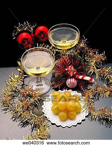 New Year's Eve r? veillon View Large Photo Image Stock Photograph - New Year's Eve r? veillon. Fotosearch