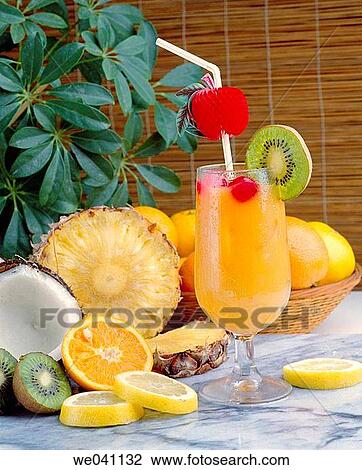 Shirley Temple non alcoholic cocktail View Large Photo Image Stock Image - Shirley Temple non alcoholic cocktail. Fotosearch