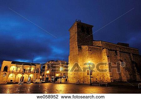 Stock Image - San Juan de Puerta Nueva church in the night, Zamora. Castilla-Le? n, Spain. Fotosearch
