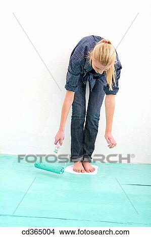 Picture - 30's, blond, barefoot, 20. Fotosearch