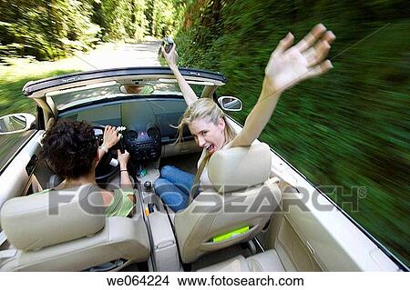 Picture - amusement, automobile, Arms raised, Arms open, 20's. Fotosearch