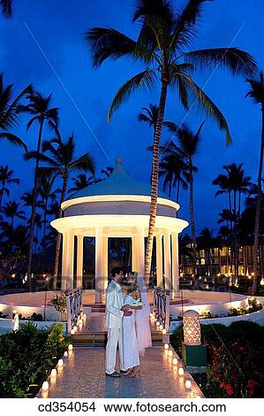 Bridal couple, bride, bridegroom View Large Photo Image Picture - Bridal couple, bride, bridegroom. Fotosearch