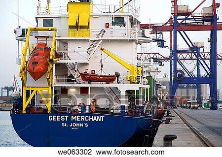 Loading cargo containers in ship, Port of Bilbao, Santurtzi. Biscay, Euskadi, Spain View Large Photo Image Stock Image - Loading cargo containers in ship, Port of Bilbao, Santurtzi. Biscay, Euskadi, Spain. Fotosearch