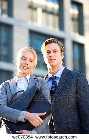 30's, businessman, business, briefcase, 20's View Large Photo Image Picture - 30's, businessman, business, briefcase, 20's. Fotosearch