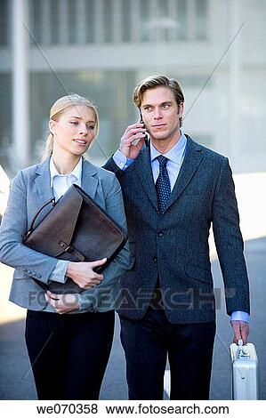 30's, businessman, business, briefcase, 20's View Large Photo Image Stock Photo - 30's, businessman, business, briefcase, 20's. Fotosearch