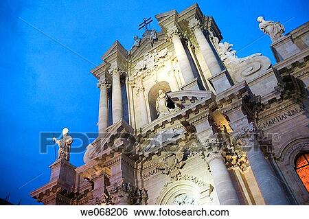 Cathedral at night. Siracusa. Sicily. Italy View Large Photo Image Stock Photograph - Cathedral at night. Siracusa. Sicily. Italy. Fotosearch