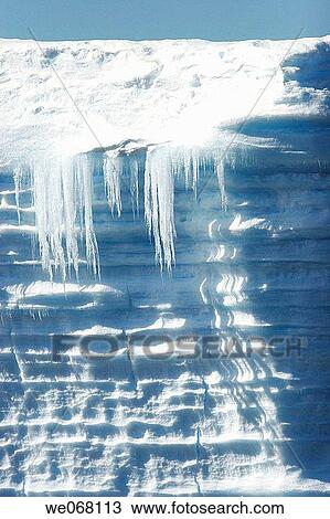 Stock Image - Icebergs in the Weddell Sea off the east coast of the Antarctic Peninsula. Ice is melting in this area of Antarctica at an alarming rate, probably due to Global Warming.. Fotosearch