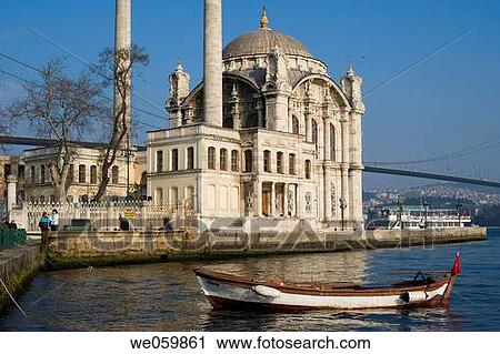 Ortak÷y Mosque (aka B? y? k Mecidiye Camii) on the Bosphorus, Istanbul. Turkey View Large Photo Image Stock Image - Ortak÷y Mosque (aka B? y? k Mecidiye Camii) on the Bosphorus, Istanbul. Turkey. Fotosearch