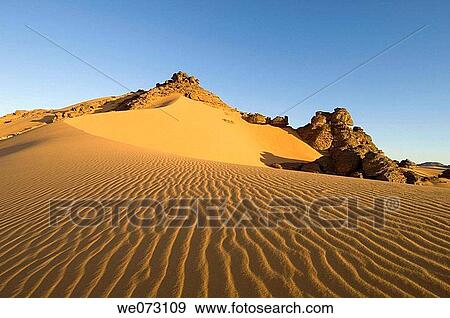 Akakus, Sahara desert, Fezzan, Libya. View Large Photo Image Stock Photo - Akakus, Sahara desert, Fezzan, Libya.. Fotosearch