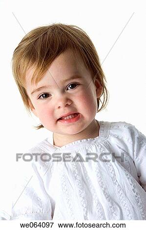 Bebe Brun Oeil Brunette Enfant Enfance Banque De Photo We Fotosearch