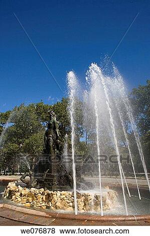 BAILEY FOUNTAIN, GRAND ARMY PLAZA, BROOKLYN, NEW YORK, USA View Large Photo Image Stock Photo - BAILEY FOUNTAIN, GRAND ARMY PLAZA, BROOKLYN, NEW YORK, USA. Fotosearch