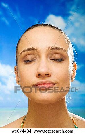 Picture - beauty, Beauty Care, brunette, Close-up. Fotosearch