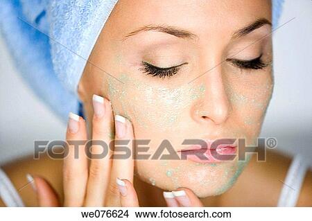 beauty, brunette, Beauty Care, apply View Large Photo Image Picture - beauty, brunette, Beauty Care, apply. Fotosearch