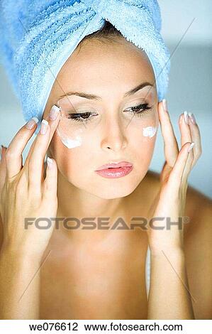 beauty, brunette, Beauty Care, apply View Large Photo Image Stock Image - beauty, brunette, Beauty Care, apply. Fotosearch