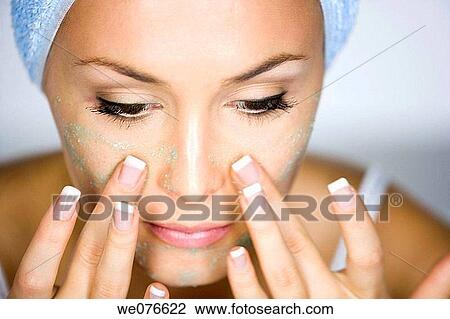 beauty, brunette, Beauty Care, apply View Large Photo Image Stock Image - beauty, brunette, Beauty Care, apply. Fotosearch