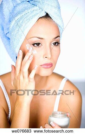 beauty, brunette, Beauty Care, apply View Large Photo Image Stock Image - beauty, brunette, Beauty Care, apply. Fotosearch