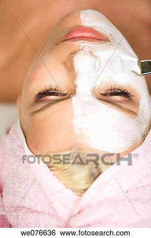 Stock Photograph - beauty, brush, blond, Beauty Care, apply. Fotosearch