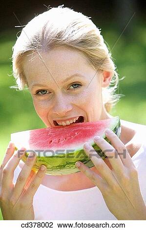 bite, biting, blond View Large Photo Image Stock Image - bite, biting, blond. Fotosearch