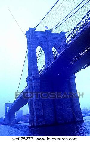 BROOKLYN BRIDGE. DOWNTOWN MANHATTAN. NEW YORK. USA View Large Photo Image Stock Image - BROOKLYN BRIDGE. DOWNTOWN MANHATTAN. NEW YORK. USA. Fotosearch