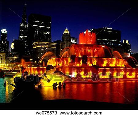 BUCKINGHAM FOUNTAIN. GRANT PARK CHICAGO. ILLINOIS. USA View Large Photo Image Stock Image - BUCKINGHAM FOUNTAIN. GRANT PARK CHICAGO. ILLINOIS. USA. Fotosearch