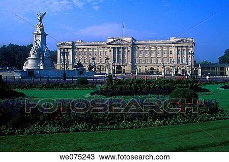 BUCKINGHAM PALACE. LONDON ENGLAND UNITED. KINGDOM View Large Photo Image Stock Image - BUCKINGHAM PALACE. LONDON ENGLAND UNITED. KINGDOM. Fotosearch