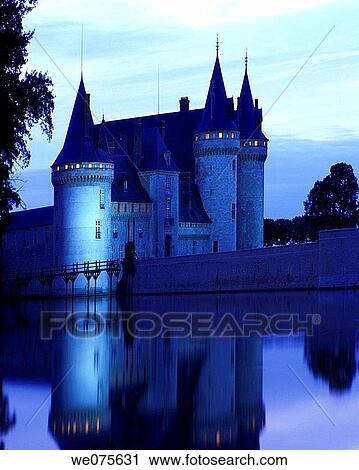 CHATEAU SULLY SUR. LOIRE LOIRET FRANCE View Large Photo Image Stock Image - CHATEAU SULLY SUR. LOIRE LOIRET FRANCE. Fotosearch