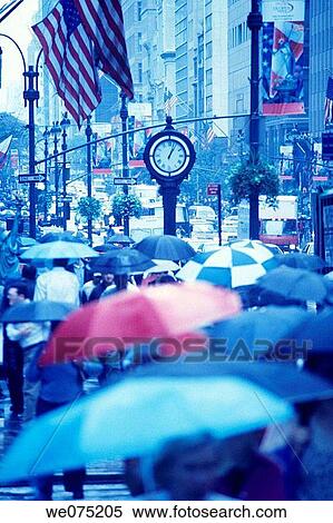 CROWDS 5TH AVENUE. MIDTOWN MANHATTAN NEW YORK. USA View Large Photo Image Stock Photography - CROWDS 5TH AVENUE. MIDTOWN MANHATTAN NEW YORK. USA. Fotosearch