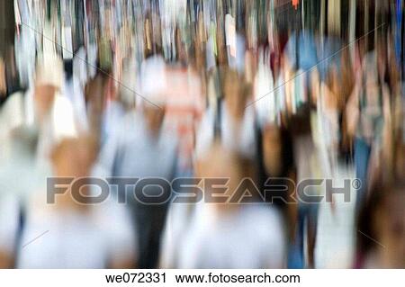 CROWDS. FIFTH AVENUE. MANHATTAN. NEW YORK. USA View Large Photo Image Stock Image - CROWDS. FIFTH AVENUE. MANHATTAN. NEW YORK. USA. Fotosearch