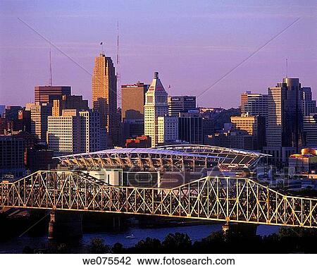 DOWNTOWN SKYLINE. CINCINNATI OHIO. USA View Large Photo Image Stock Image - DOWNTOWN SKYLINE. CINCINNATI OHIO. USA. Fotosearch